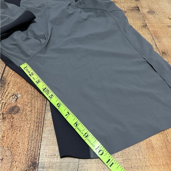 Lululemon Assert Short
Deep Coal size S - Picture 6 of 11